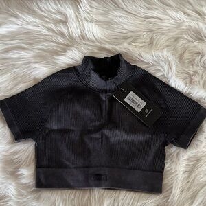 BO & TEE NEW Black Ribbed Crop Top